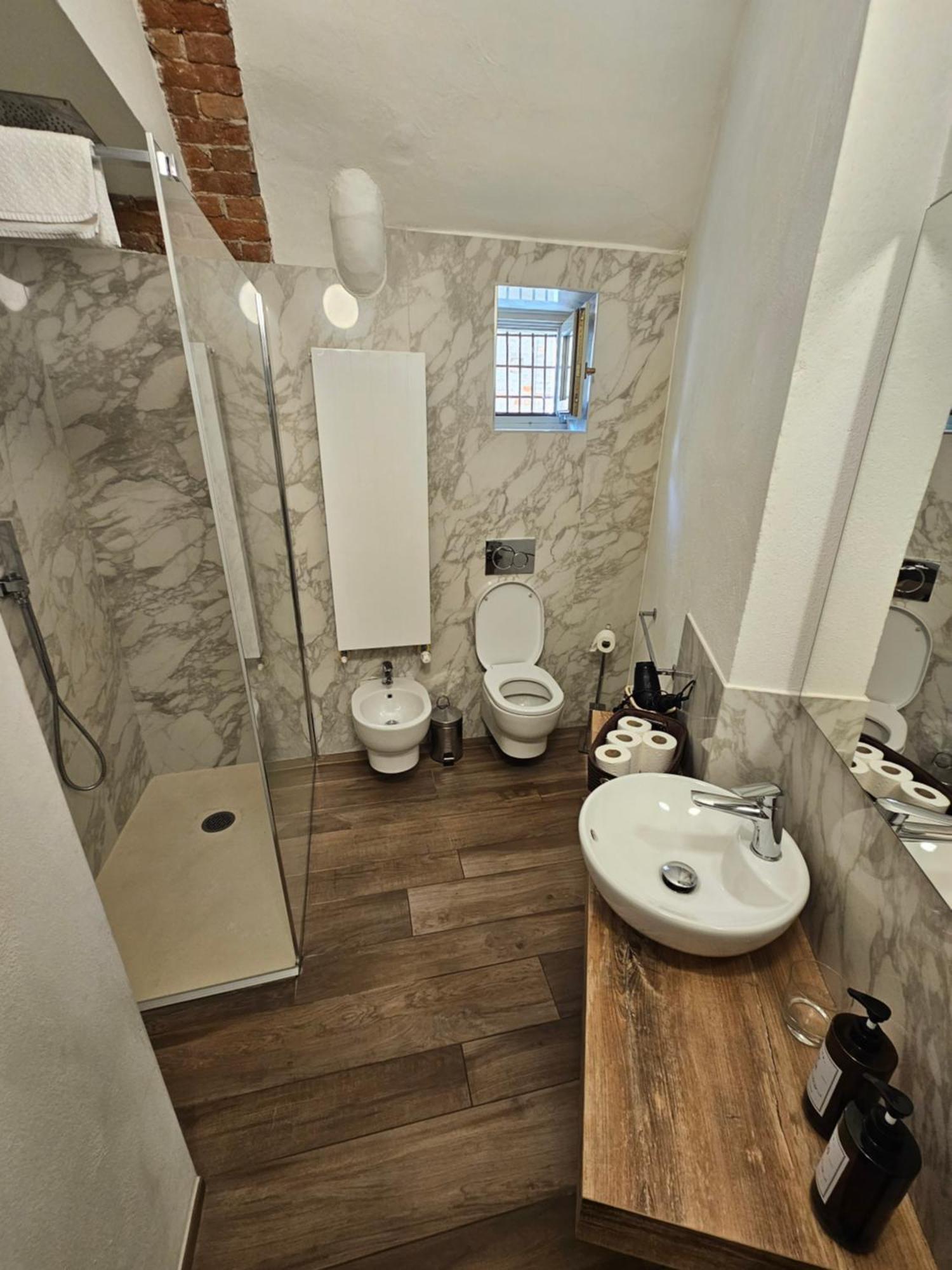 Apartamento Bilocale In Centro Storico! Alba  Exterior foto
